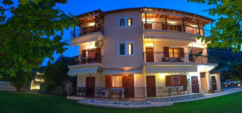Aggeliki Apartments Nikiana Bagian luar foto